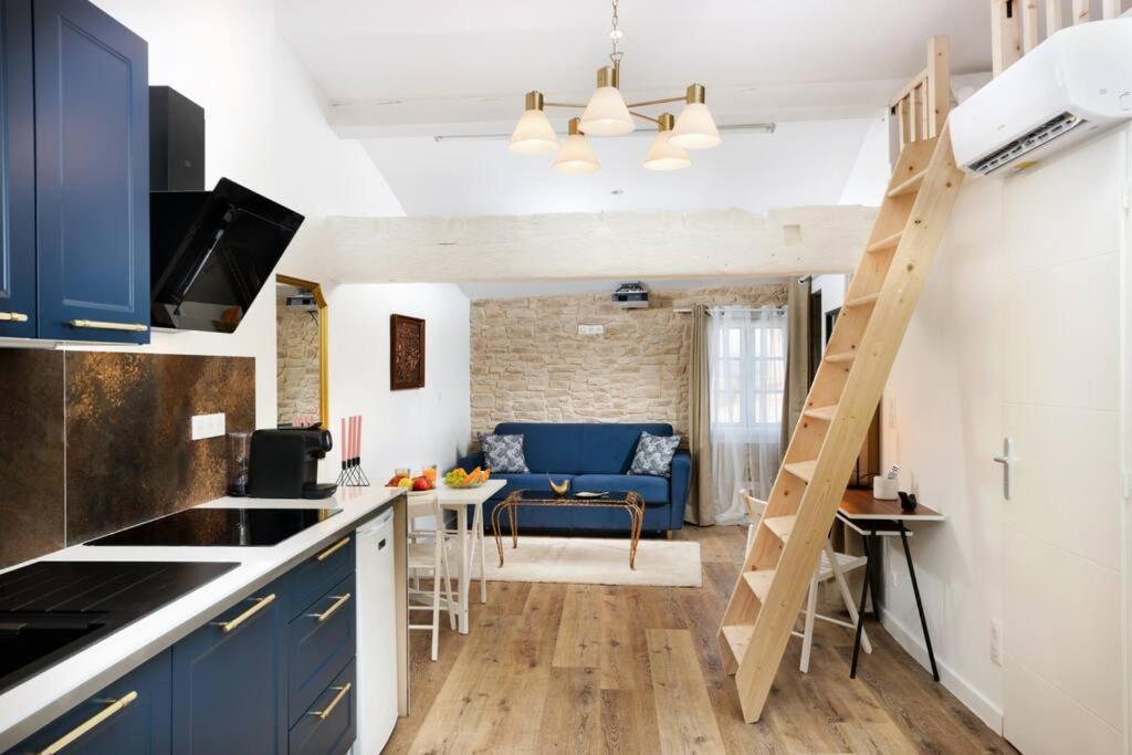 Le Palais D'Alienor - Parking Gratuit Apartment Carcassonne Exterior foto
